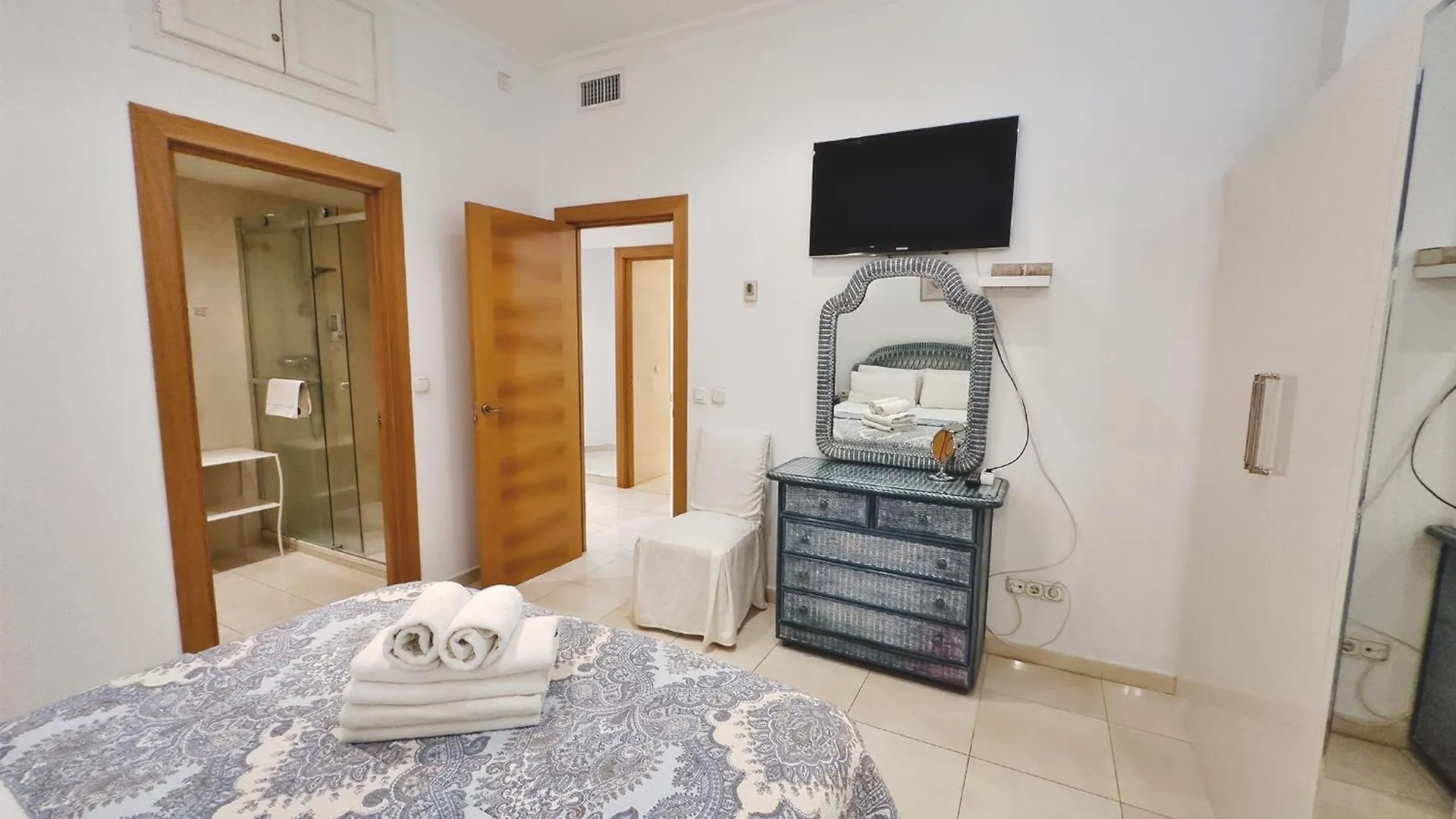 Skol 2A Amazing 2 Bedroom Apartment Skol Marbella Spain